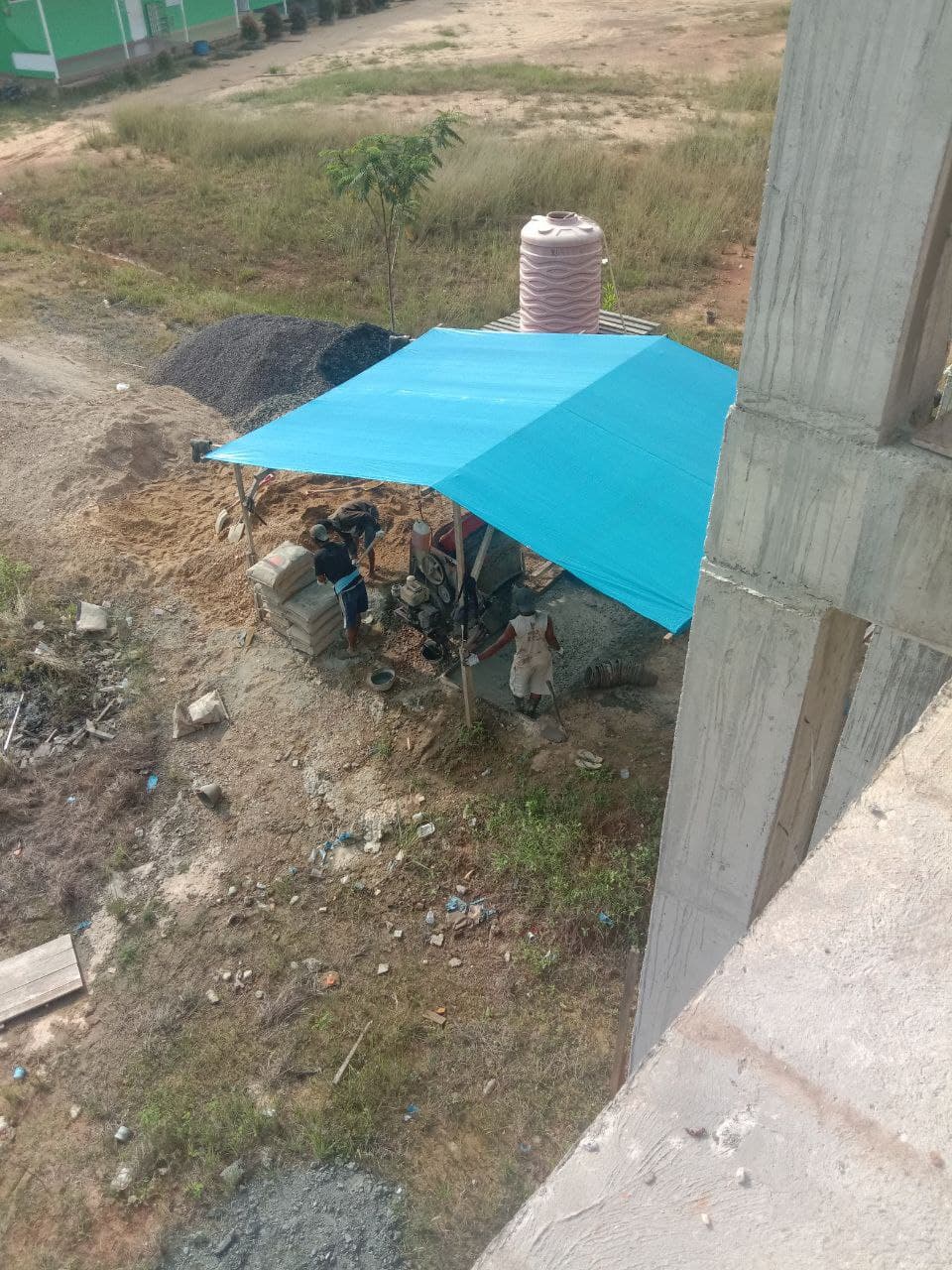 Kerja bakti Pengecoran balak masjid al muhajirin 