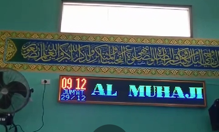 Pengadaan Jam Digital/Running Text di Masjid Al Muhajirin Perawas